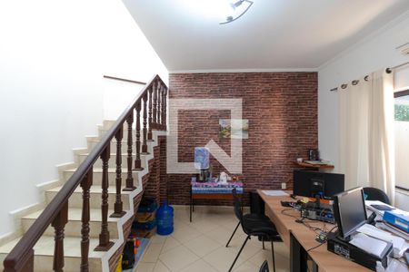 Casa à venda com 202m², 5 quartos e 4 vagasSalas