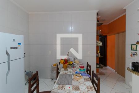 Casa à venda com 202m², 5 quartos e 4 vagasCozinha 01