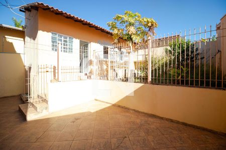 Casa à venda com 202m², 5 quartos e 4 vagasQuitnal
