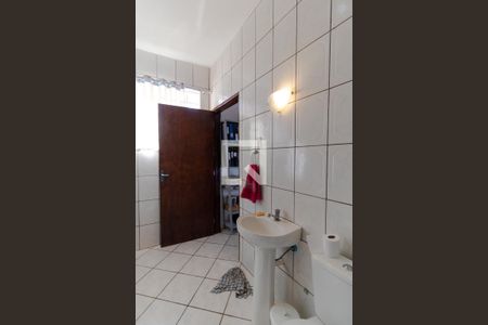 Casa à venda com 202m², 5 quartos e 4 vagasBanheiro 05 (Edícula)