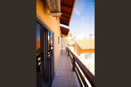 Casa à venda com 202m², 5 quartos e 4 vagasSacada dos Quartos 01 e 02