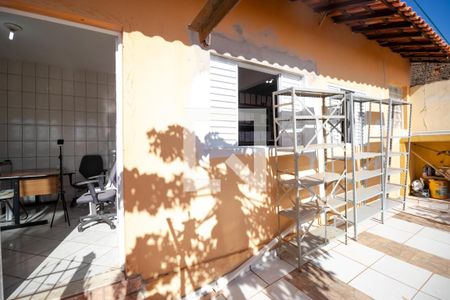 Casa à venda com 202m², 5 quartos e 4 vagasQuintal
