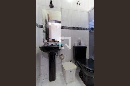 Casa à venda com 202m², 5 quartos e 4 vagasBanheiro da Suíte 02