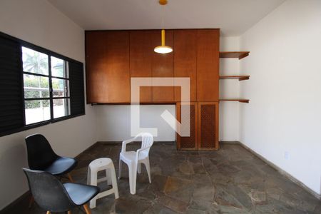 Casa à venda com 320m², 3 quartos e 4 vagasÁrea de lazer - salão de festas