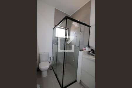 Casa à venda com 320m², 3 quartos e 4 vagasBanheiro da Suíte