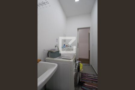 Casa à venda com 320m², 3 quartos e 4 vagasÁrea de Serviço