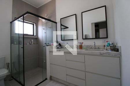 Casa à venda com 320m², 3 quartos e 4 vagasBanheiro da Suíte