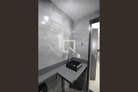 Apartamento à venda com 34m², 2 quartos e sem vagaBanheiro