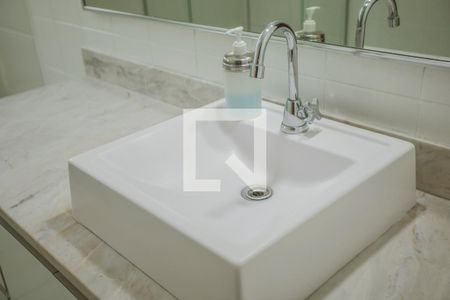 Casa à venda com 500m², 4 quartos e 4 vagas Casa à venda com 500m², 4 quartos e 4 vagasBanheiro Síte - Torneira