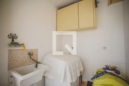 Casa à venda com 500m², 4 quartos e 4 vagas Casa à venda com 500m², 4 quartos e 4 vagasÁrea de Serviço