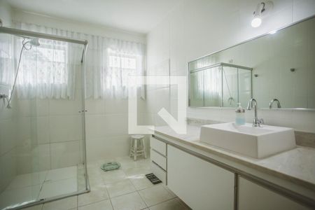 Casa à venda com 500m², 4 quartos e 4 vagas Casa à venda com 500m², 4 quartos e 4 vagasBanheiro Síte