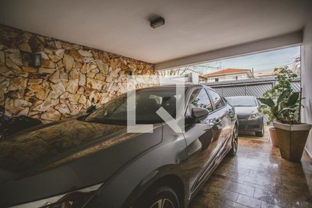 Casa à venda com 500m², 4 quartos e 4 vagas Casa à venda com 500m², 4 quartos e 4 vagasGaragem