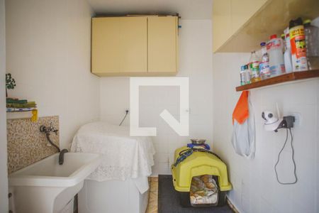 Casa à venda com 500m², 4 quartos e 4 vagas Casa à venda com 500m², 4 quartos e 4 vagasÁrea de Serviço