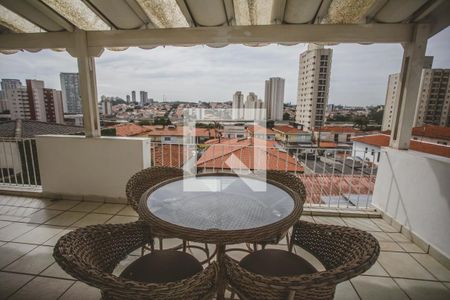Casa à venda com 500m², 4 quartos e 4 vagas Casa à venda com 500m², 4 quartos e 4 vagasVista