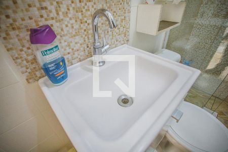 Casa à venda com 500m², 4 quartos e 4 vagas Casa à venda com 500m², 4 quartos e 4 vagasBanheiro de Serviço - Torneira