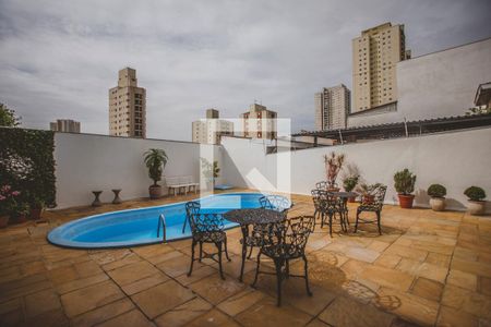 Casa à venda com 500m², 4 quartos e 4 vagas Casa à venda com 500m², 4 quartos e 4 vagasQuintal