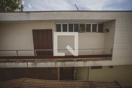 Casa à venda com 500m², 4 quartos e 4 vagas Casa à venda com 500m², 4 quartos e 4 vagasVista