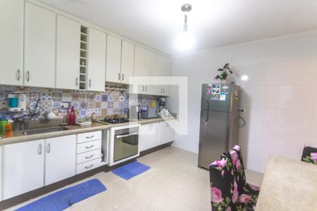 Casa à venda com 198m², 3 quartos e 1 vaga Casa à venda com 198m², 3 quartos e 1 vagaCozinha