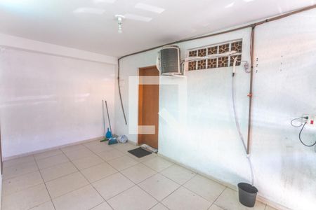Casa à venda com 198m², 3 quartos e 1 vaga Casa à venda com 198m², 3 quartos e 1 vagaGaragem