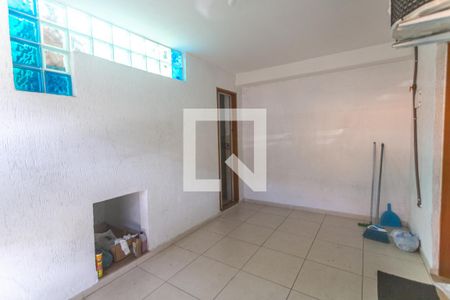 Casa à venda com 198m², 3 quartos e 1 vaga Casa à venda com 198m², 3 quartos e 1 vagaGaragem