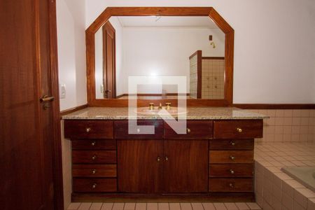 Casa de condomínio à venda com 1400m², 1 quarto e 4 vagas Casa de condomínio à venda com 1400m², 1 quarto e 4 vagasBanheiro da Suíte 3