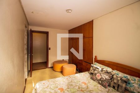 Casa de condomínio à venda com 1400m², 1 quarto e 4 vagas Casa de condomínio à venda com 1400m², 1 quarto e 4 vagasQuarto de Serviço