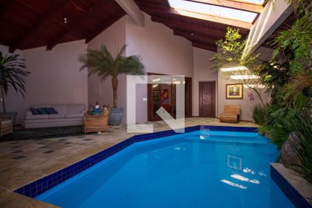 Casa de condomínio à venda com 1400m², 1 quarto e 4 vagas Casa de condomínio à venda com 1400m², 1 quarto e 4 vagasPiscina Coberta