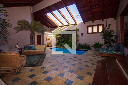 Casa de condomínio à venda com 1400m², 1 quarto e 4 vagas Casa de condomínio à venda com 1400m², 1 quarto e 4 vagasPiscina Coberta