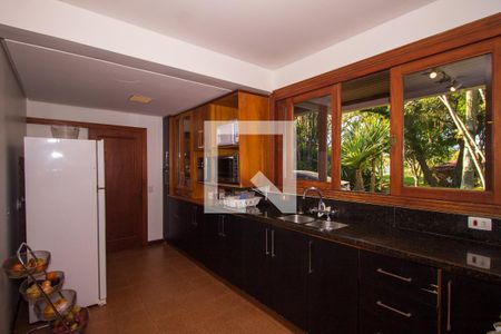 Casa de condomínio à venda com 1400m², 1 quarto e 4 vagas Casa de condomínio à venda com 1400m², 1 quarto e 4 vagasCozinha