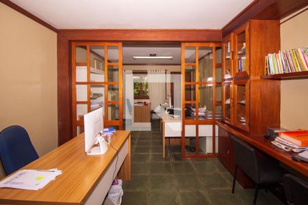 Casa de condomínio à venda com 1400m², 1 quarto e 4 vagas Casa de condomínio à venda com 1400m², 1 quarto e 4 vagasEscritório