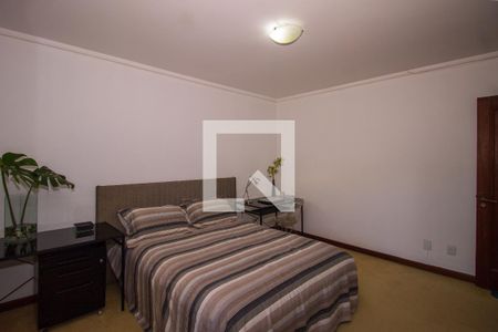 Casa de condomínio à venda com 1400m², 1 quarto e 4 vagas Casa de condomínio à venda com 1400m², 1 quarto e 4 vagasQuarto 1