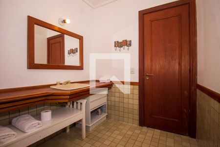 Casa de condomínio à venda com 1400m², 1 quarto e 4 vagas Casa de condomínio à venda com 1400m², 1 quarto e 4 vagasBanheiro do Quarto 1 e 2