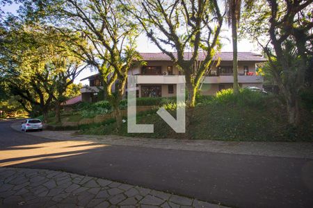 Casa de condomínio à venda com 1400m², 1 quarto e 4 vagas Casa de condomínio à venda com 1400m², 1 quarto e 4 vagasEntrada