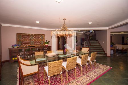 Casa de condomínio à venda com 1400m², 1 quarto e 4 vagas Casa de condomínio à venda com 1400m², 1 quarto e 4 vagasSala de Jantar