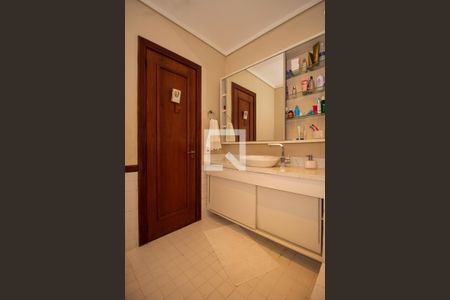 Casa de condomínio à venda com 1400m², 1 quarto e 4 vagas Casa de condomínio à venda com 1400m², 1 quarto e 4 vagasBanheiro da Suíte 4