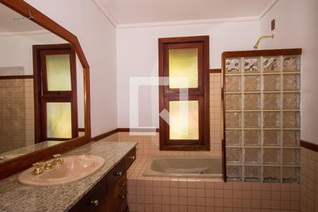 Casa de condomínio à venda com 1400m², 1 quarto e 4 vagas Casa de condomínio à venda com 1400m², 1 quarto e 4 vagasBanheiro da Suíte 3