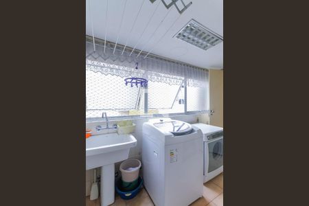 Apartamento à venda com 110m², 3 quartos e 1 vagaÁrea de serviço