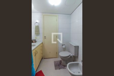 Apartamento à venda com 110m², 3 quartos e 1 vagaBanheiro da suíte