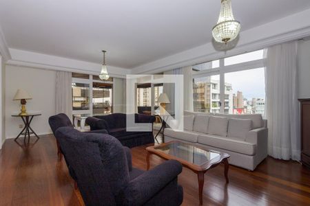 Sala de apartamento para alugar com 3 quartos, 220m² em Petrópolis, Porto Alegre