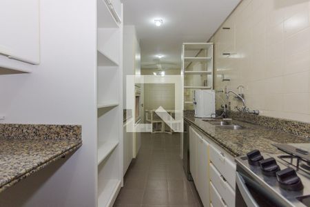 Apartamento para alugar com 220m², 3 quartos e 2 vagas Apartamento para alugar com 220m², 3 quartos e 2 vagasCozinha