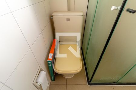 Banheiro de kitnet/studio para alugar com 1 quarto, 40m² em Vila Buarque, São Paulo