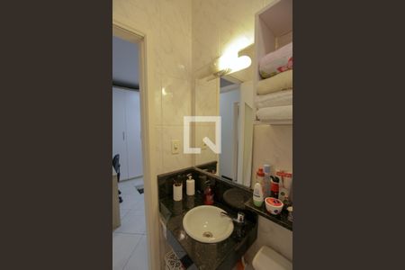 Casa de condomínio à venda com 120m², 2 quartos e 2 vagasBanheiro da Suíte 1