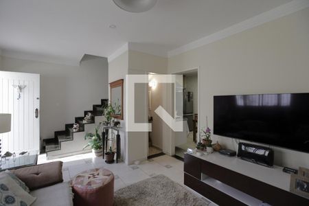 Sala de casa de condomínio para alugar com 2 quartos, 120m² em Chácara Santo Antônio (zona Leste), São Paulo