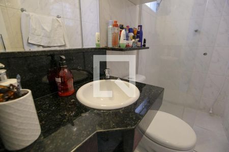 Casa de condomínio à venda com 120m², 2 quartos e 2 vagasBanheiro da Suíte 1