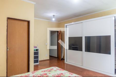 Casa à venda com 335m², 3 quartos e 5 vagasQuarto 3 - Suíte