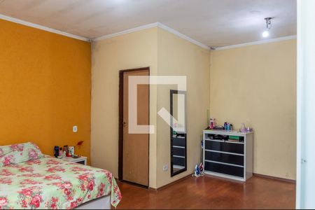 Casa à venda com 335m², 3 quartos e 5 vagasQuarto 3 - Suíte