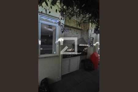 Apartamento para alugar com 70m², 2 quartos e 1 vagaÁrea comum - Churrasqueira