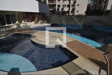 Apartamento para alugar com 70m², 2 quartos e 1 vagaPiscina