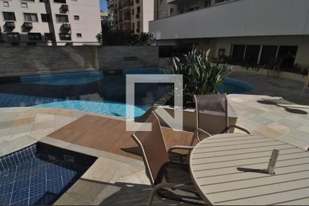 Apartamento para alugar com 70m², 2 quartos e 1 vagaPiscina