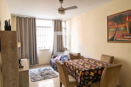 Sala de apartamento à venda com 2 quartos, 80m² em Icaraí, Niterói